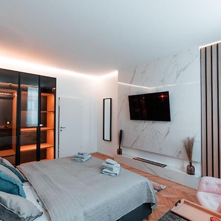Petit Luxe Apartment Βιέννη Εξωτερικό φωτογραφία